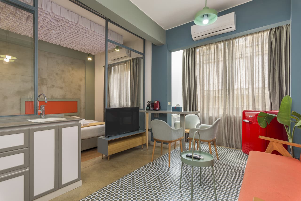 Strawberry 1-BR / Toot Mar Mikhael