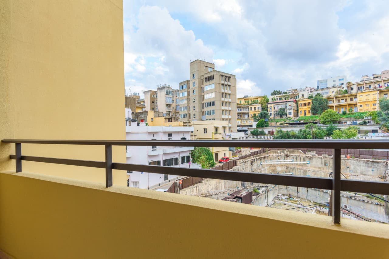 Perla's 2-BR / Mar Mikhael