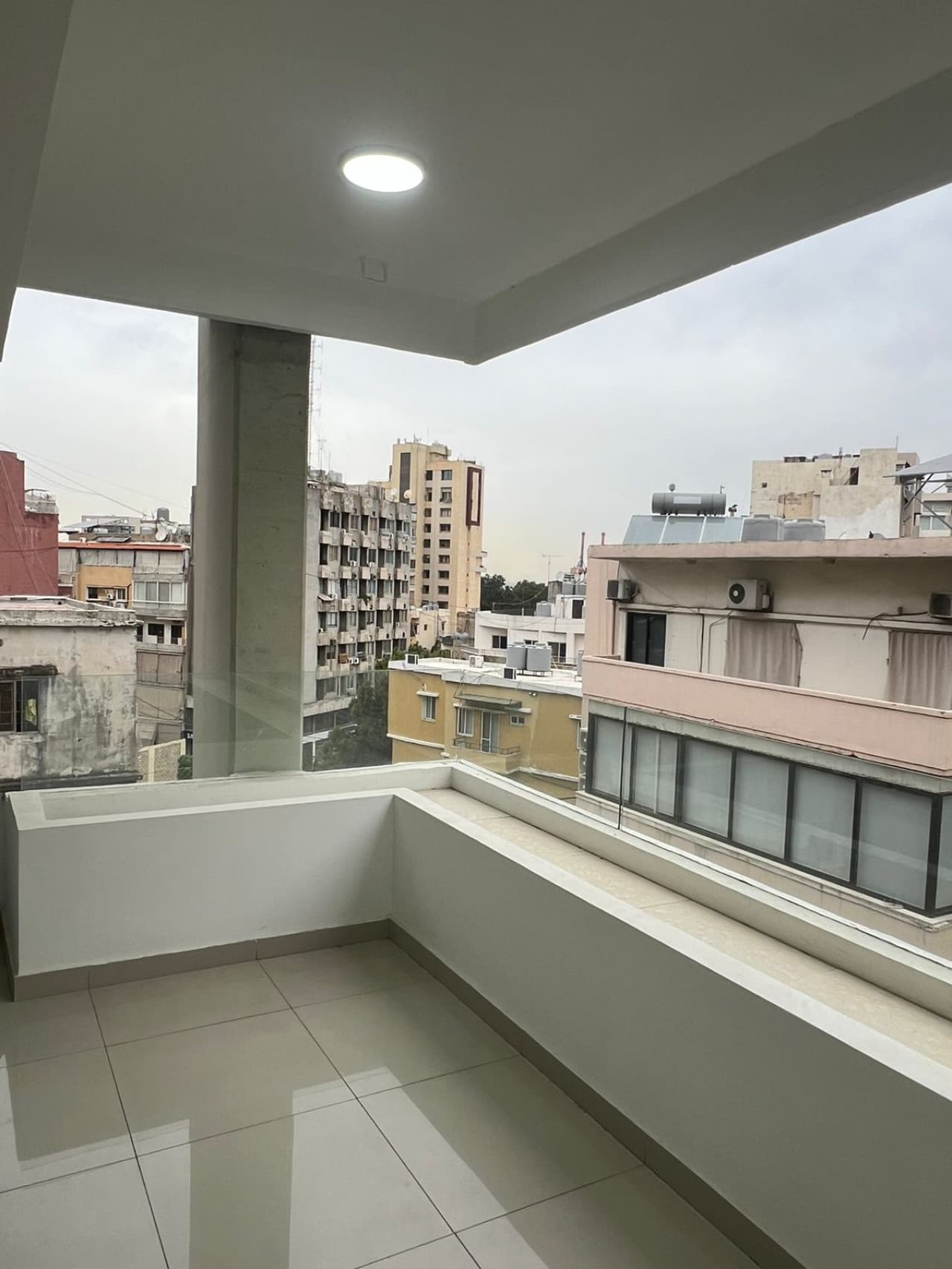 Spacious Nest 1-BR, Ashrafieh 24 Power